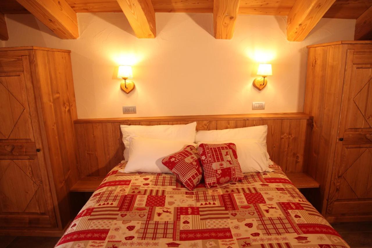 Mi Casa Tu Casa Bed & Breakfast Brusson Bagian luar foto